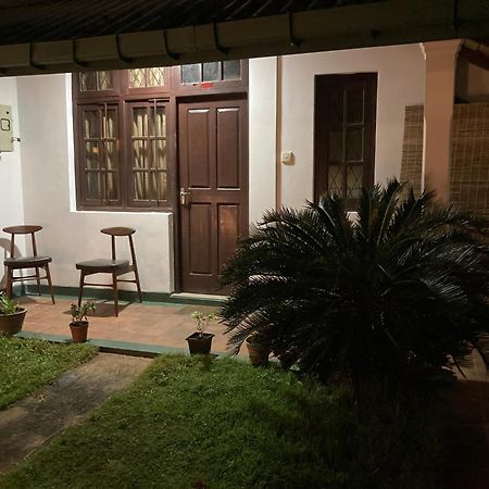 Reverie Hill Bungalow, 캔디 외부 사진