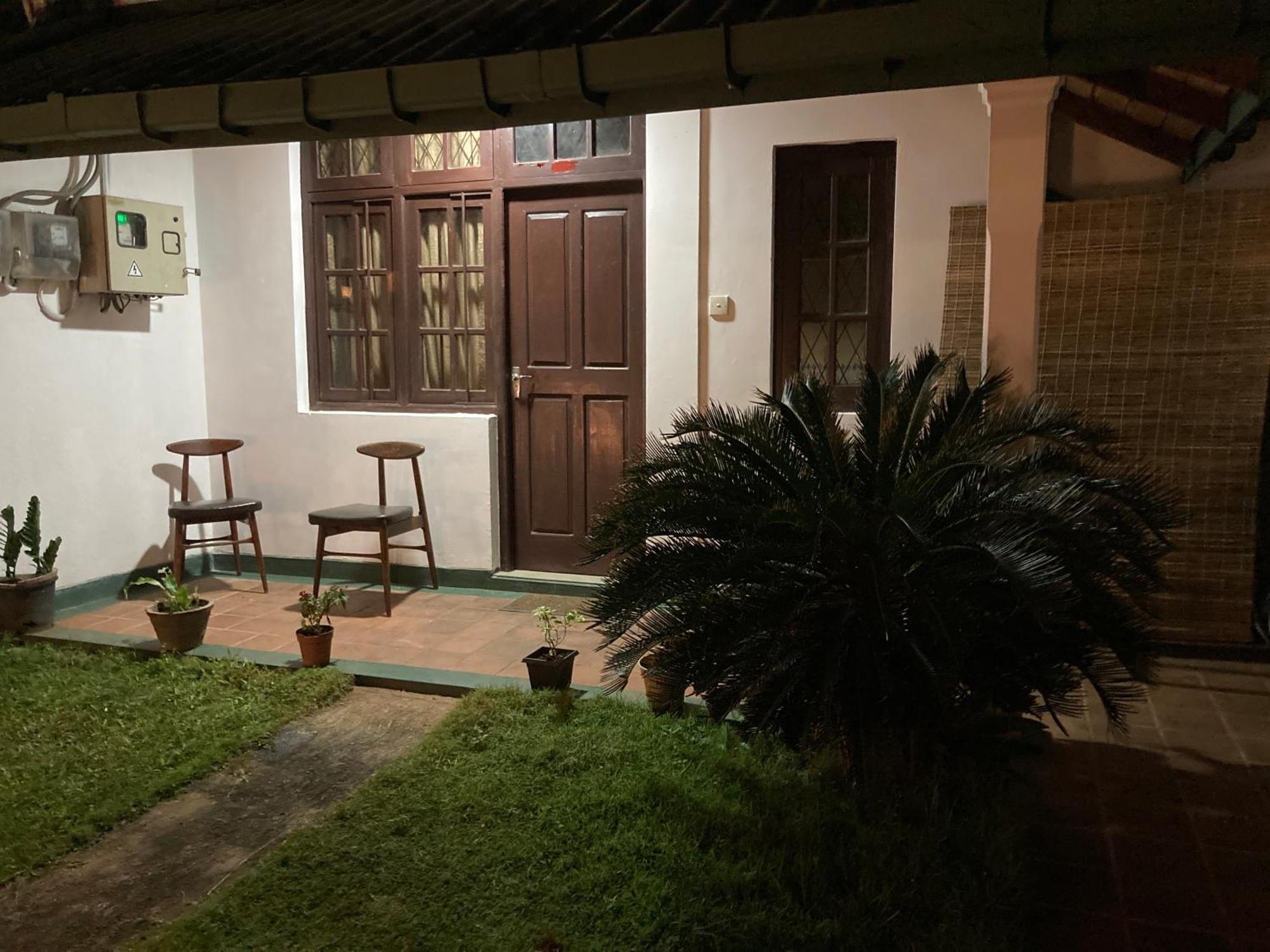 Reverie Hill Bungalow, 캔디 외부 사진